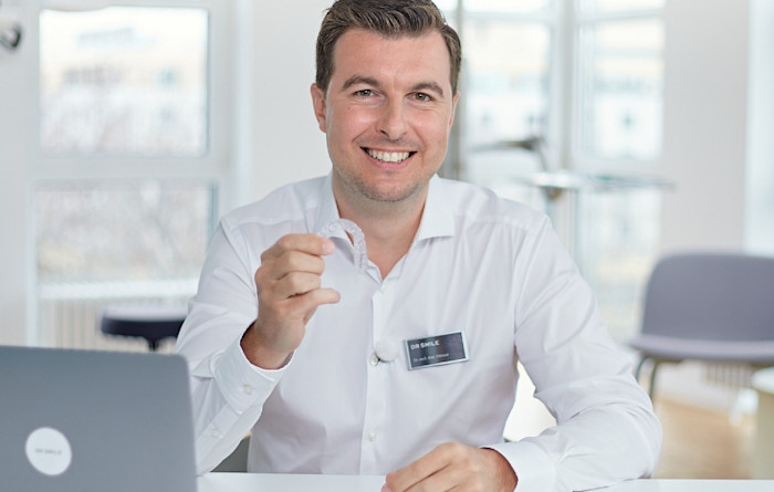 Unsichtbare Zahnschienen – Aligner