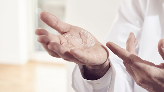 Aligneurs DrSmile et Gouttières de contention